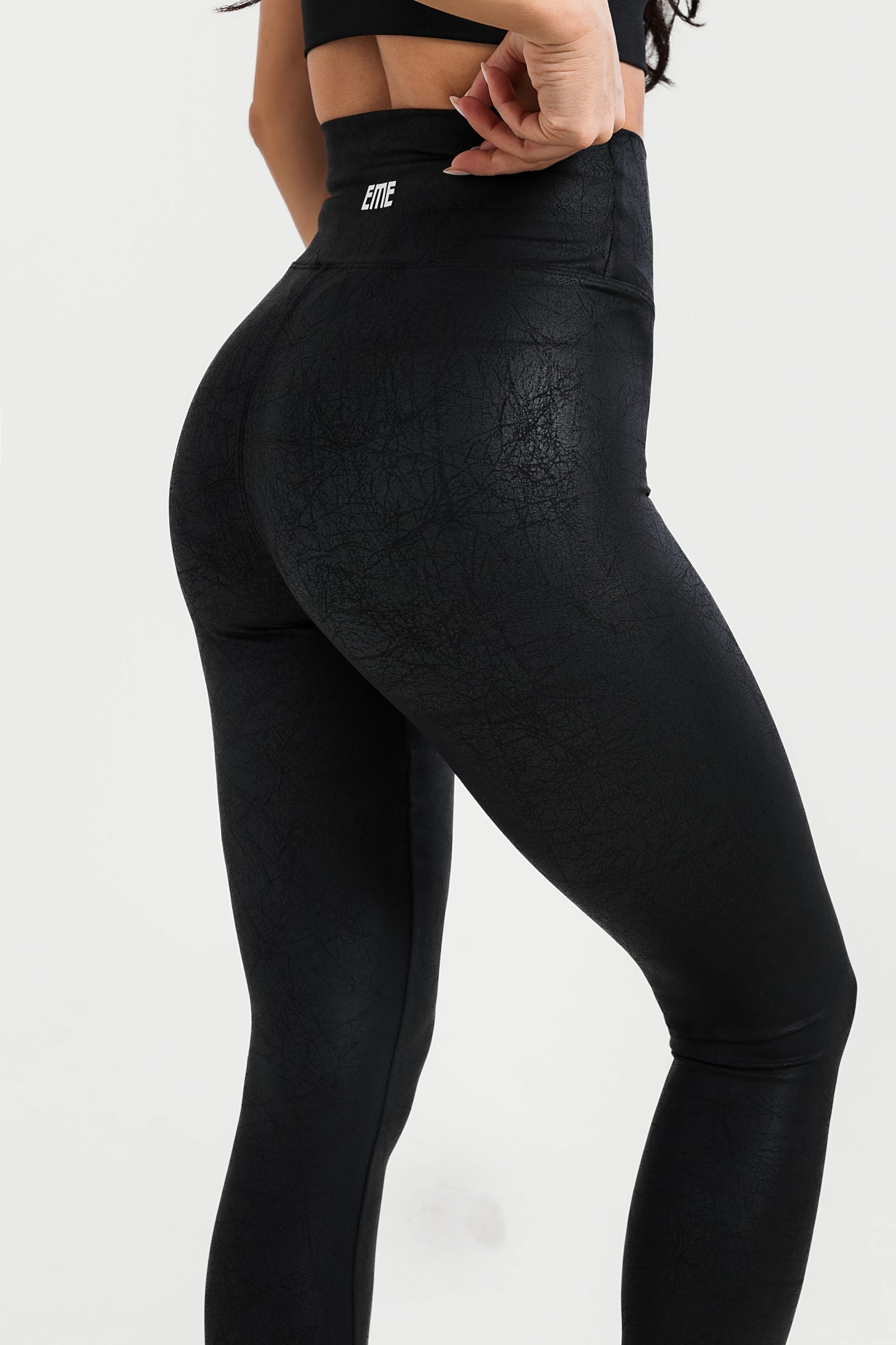 Стягащ спортен клин с кожен ефект ASYA