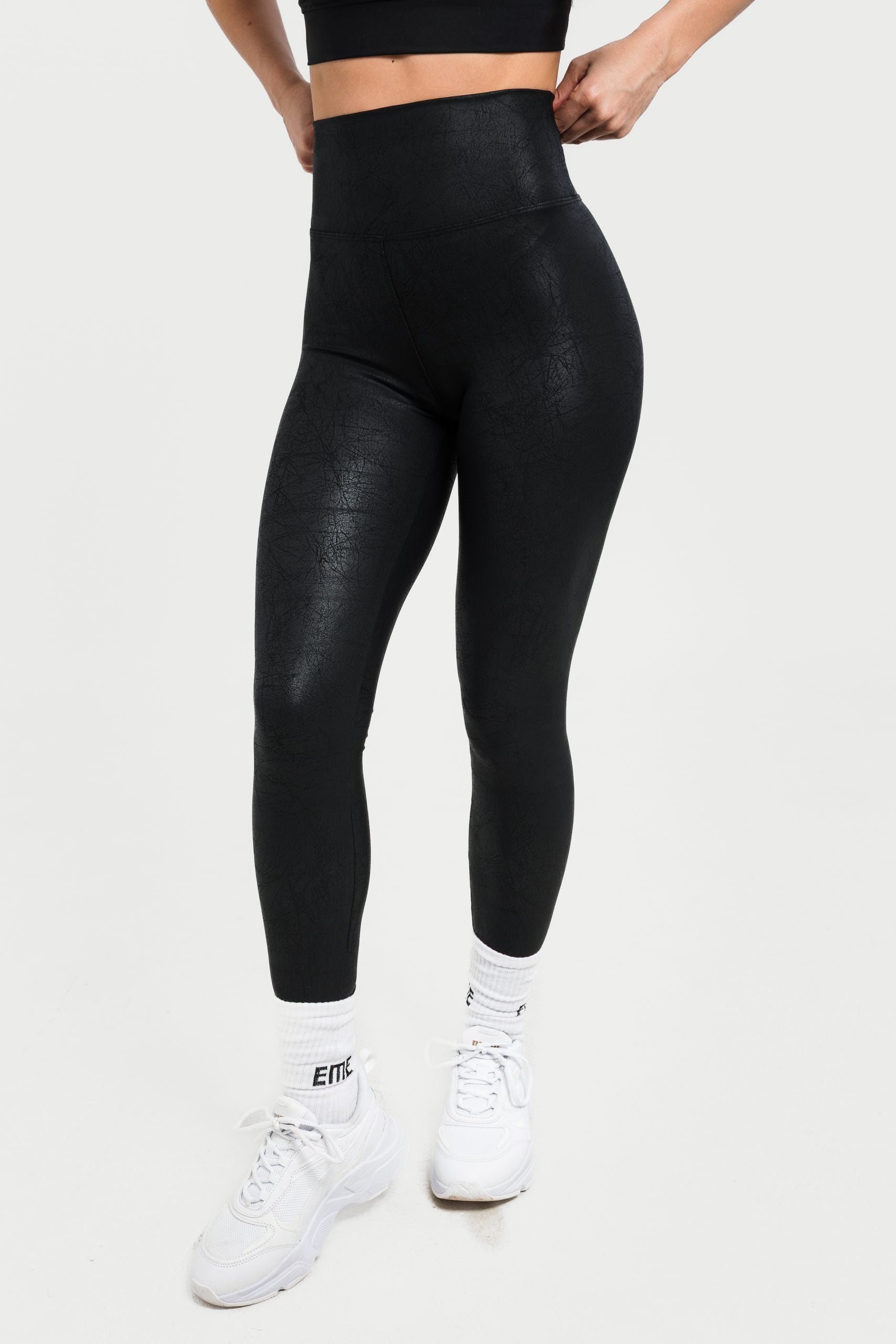 Стягащ спортен клин с кожен ефект ASYA