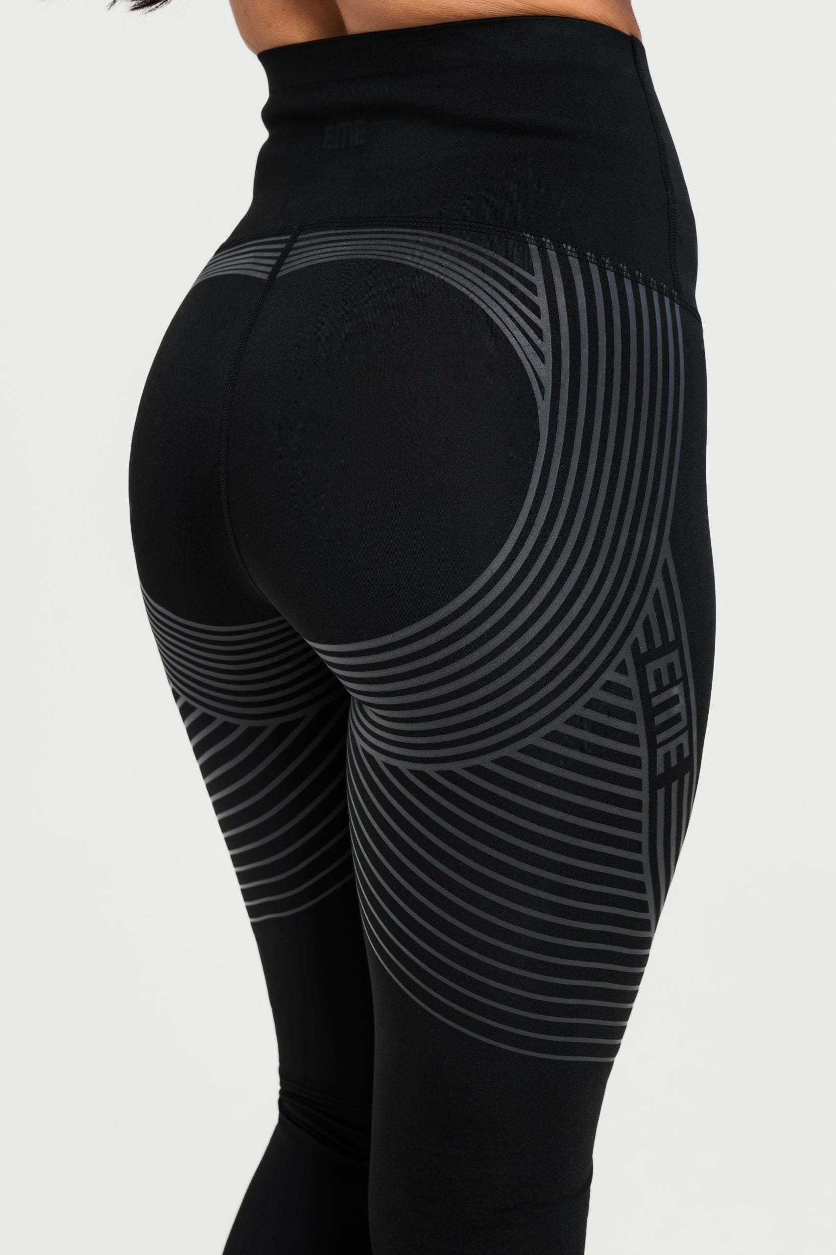 Супер-стягащ двулицев антицелулитен клин с висока талия ELENA BLACK